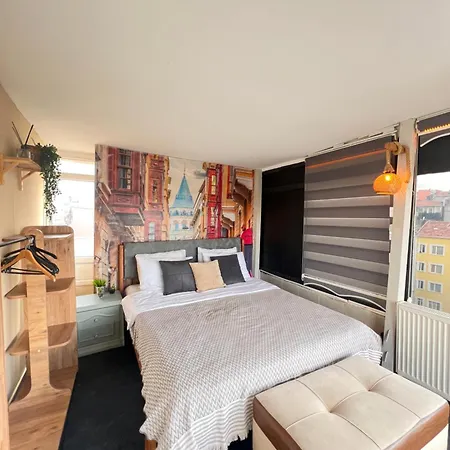 Daire Cozy Dublex In City Center, 3rd Floor